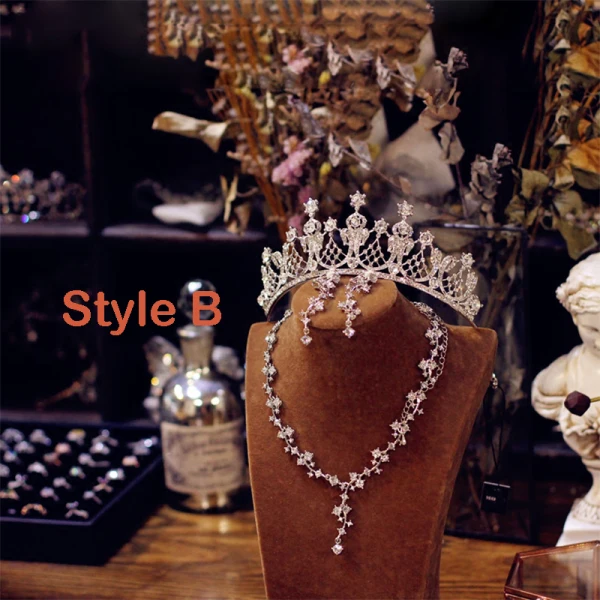 Fine Sølv Brudesmykker 2019 Metall Rhinestone Tiara Halskjede Øredobber Tilbehør
