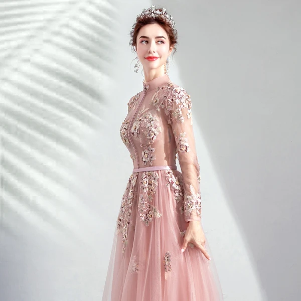 Vintage / Retro Pearl Pink See-through Evening Dresses 2019 A-Line / Princess High Neck Long Sleeve Appliques Lace Pearl Sash Floor-Length / Long Ruffle Backless