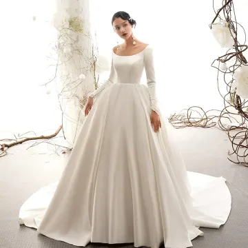 Vintage Originale Ivoire Satin Robe De Mariée 2019 Robe Boule Encolure Dégagée Manches Courtes Chapel Train Volants