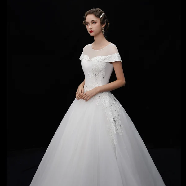 Vintage / Retro Ivory See-through Wedding Dresses 2019 A-Line / Princess Scoop Neck Short Sleeve Appliques Lace Sequins Beading Floor-Length / Long Ruffle