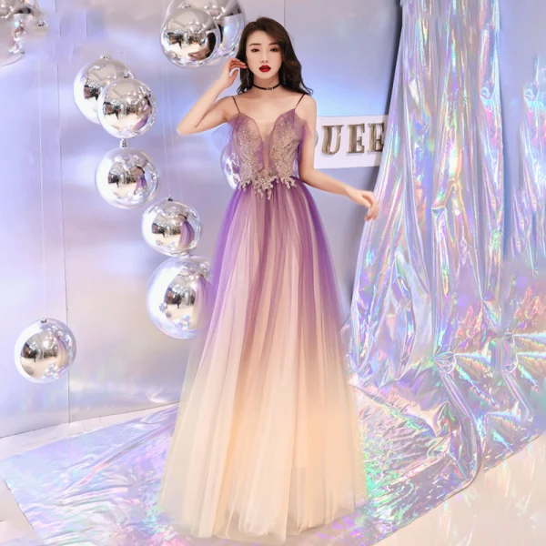 Elegante Lila Farbverlauf Abendkleider 2019 A Linie V-Ausschnitt Spaghettiträger Ärmellos Perlenstickerei Lange Rüschen Rückenfreies Festliche Kleider