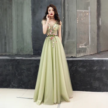 Illusion Vert Cendré Transparentes Robe De Soirée 2019 Princesse V Cou Sans Manches Appliques Fleur Noeud Ceinture Longue Volants Dos Nu Robe De Ceremonie