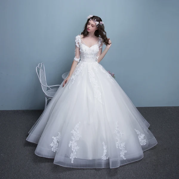 Abordable Église Robe De Mariée 2017 En Dentelle Appliques Faux Diamant Perle Volants en Cascade Dos Nu V-Cou 1/2 Manches Longue Blanche Robe Boule