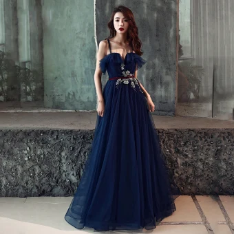 Chic Belle Bleu Marine Robe De Soirée 2019 Princesse Bretelles Spaghetti Sans Manches Ceinture Appliques En Dentelle Perle Longue Volants Dos Nu Robe De Ceremonie