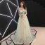 Fée Des Fleurs Vert Cendré Transparentes Robe De Soirée 2019 Princesse V-Cou Sans Manches Appliques En Dentelle Noeud Ceinture Train De Balayage Volants Dos Nu
