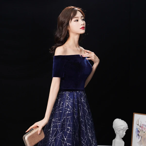Erschwinglich Marineblau Wildleder Abendkleider 2019 A Linie Off Shoulder Kurze Ärmel Stoffgürtel Glanz Pailletten Lange Rüschen Rückenfreies Festliche Kleider