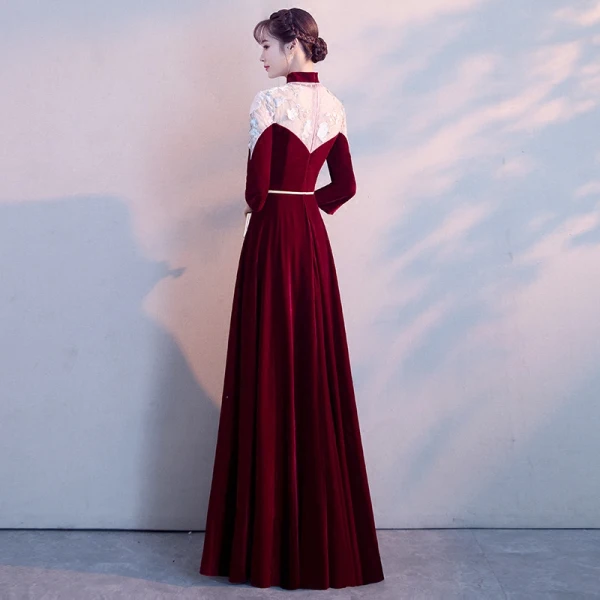 Chinese style Burgundy See-through Evening Dresses 2018 A-Line / Princess High Neck 3/4 Sleeve Appliques Lace Metal Sash Floor-Length / Long Ruffle Formal Dresses