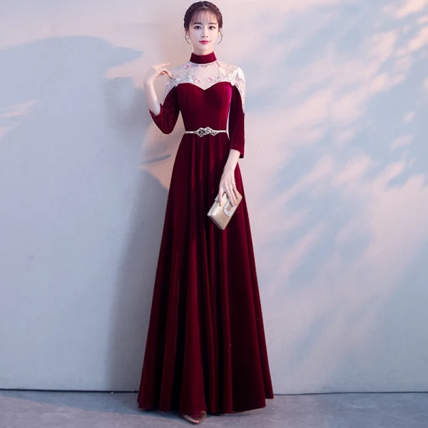 Chinese style Burgundy See-through Evening Dresses 2018 A-Line / Princess High Neck 3/4 Sleeve Appliques Lace Metal Sash Floor-Length / Long Ruffle Formal Dresses