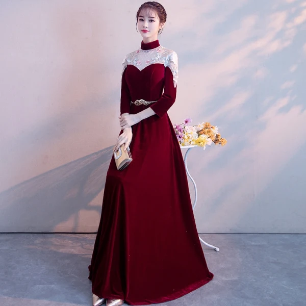 Chinese style Burgundy See-through Evening Dresses 2018 A-Line / Princess High Neck 3/4 Sleeve Appliques Lace Metal Sash Floor-Length / Long Ruffle Formal Dresses