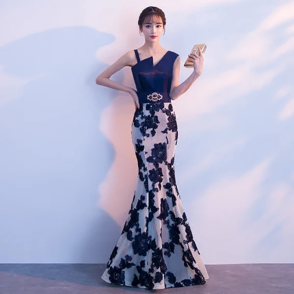 Modern / Fashion Navy Blue Evening Dresses 2018 Trumpet / Mermaid Amazing / Unique Shoulders Sleeveless Appliques Lace Rhinestone Sash Floor-Length / Long Ruffle Backless Formal Dresses