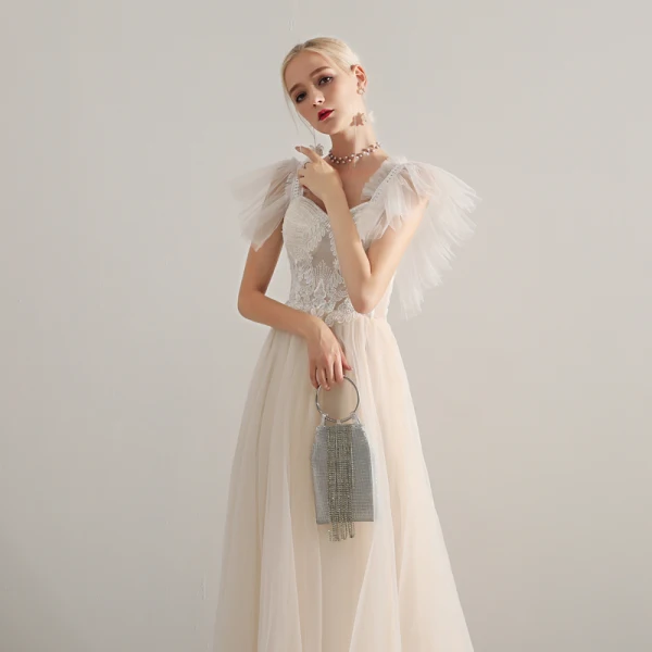 Elegant Champagne Prom Dresses 2019 A-Line / Princess Shoulders Sleeveless Appliques Lace Beading Floor-Length / Long Ruffle Backless Formal Dresses