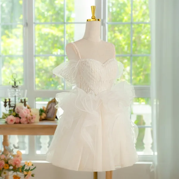 Charmant Beige Perlenstickerei Fallende Rüsche Kurze Partykleider 2024 Ballkleid Spaghettiträger Kurze Ärmel Rückenfreies Festliche Kleider