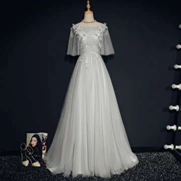 Chic Belle Gris Robe De Soirée 2018 Princesse Encolure Carrée 1 2 Manches Appliques En Dentelle Train De Balayage Volants Dos Nu Robe De Ceremonie