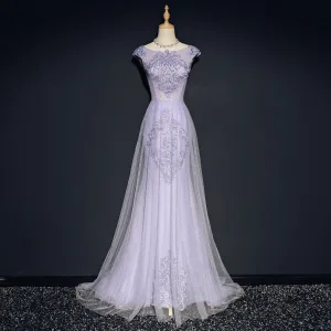 Élégant Lavande Robe De Soirée 2018 Princesse Encolure Dégagée Mancherons Appliques En Dentelle Cristal Train De Balayage Volants Dos Nu Robe De Ceremonie