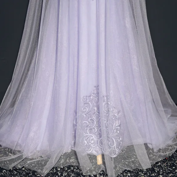 Elegante Lavendel Abendkleider 2018 A Linie Rundhalsausschnitt Ärmel Applikationen Mit Spitze Kristall Sweep / Pinsel Zug Rüschen Rückenfreies Festliche Kleider