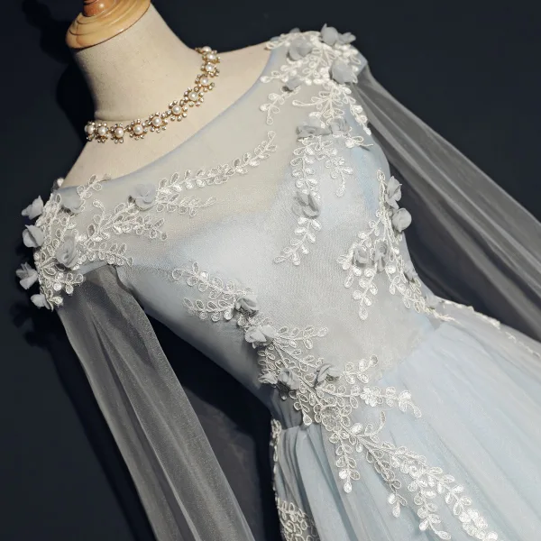 Élégant Bleu Ciel Robe De Bal 2018 Princesse Encolure Carrée Sans Manches Appliques En Dentelle Watteau Train Volants Dos Nu Robe De Ceremonie