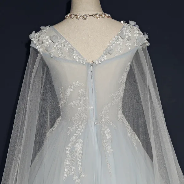 Élégant Bleu Ciel Robe De Bal 2018 Princesse Encolure Carrée Sans Manches Appliques En Dentelle Watteau Train Volants Dos Nu Robe De Ceremonie