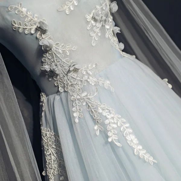 Élégant Bleu Ciel Robe De Bal 2018 Princesse Encolure Carrée Sans Manches Appliques En Dentelle Watteau Train Volants Dos Nu Robe De Ceremonie