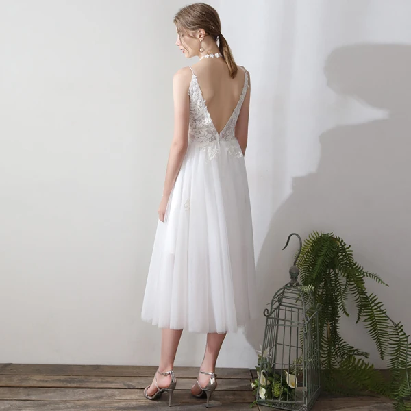 Modern / Fashion White Tea-length Wedding 2018 A-Line / Princess V-Neck Lace-up Tulle Appliques Backless Wedding Dresses