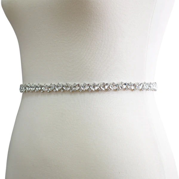 Romantique Couture Blanche Promo Rubans 2020 Satin Métal Fait main Perlage Faux Diamant La Mariée Mariage Soirée Accessorize