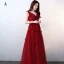 Snygga / Fina Burgundy Aftonklänningar 2017 Prinsessa V-Hals Spets Beading Appliqués Halterneck Afton Formella Klänningar