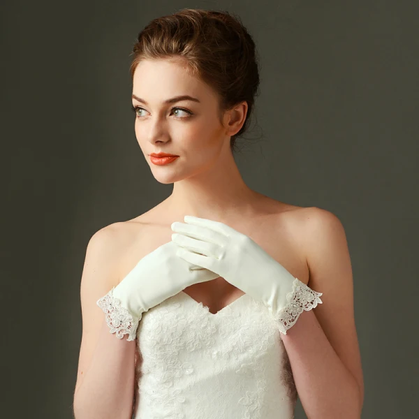 Chic / Beautiful Ivory Wedding 2018 Charmeuse Lace-up Beading Rhinestone Bridal Gloves