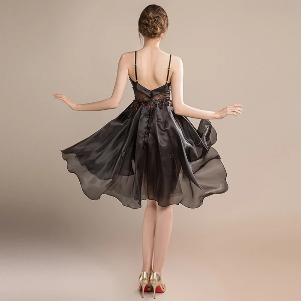 Sexy Black Short Cocktail Dresses 2018 A-Line / Princess Tulle V-Neck Beading Backless Cocktail Party Formal Dresses
