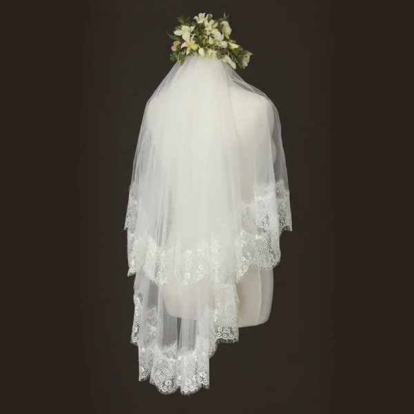 Chic / Beautiful White Wedding Tulle Lace Short 1.5 m Appliques Wedding Veils 2018