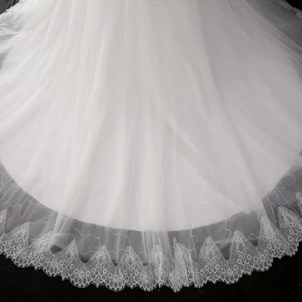 Classic Elegant Ivory Plus Size Ball Gown Wedding Dresses 2021 Crossed Straps Off-The-Shoulder Sleeveless Lace Tulle 3D Lace Appliques Backless Handmade Chapel Train Wedding