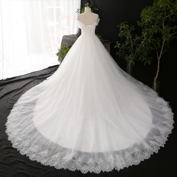 Classic Elegant Ivory Plus Size Ball Gown Wedding Dresses 2021 Crossed Straps Off-The-Shoulder Sleeveless Lace Tulle 3D Lace Appliques Backless Handmade Chapel Train Wedding