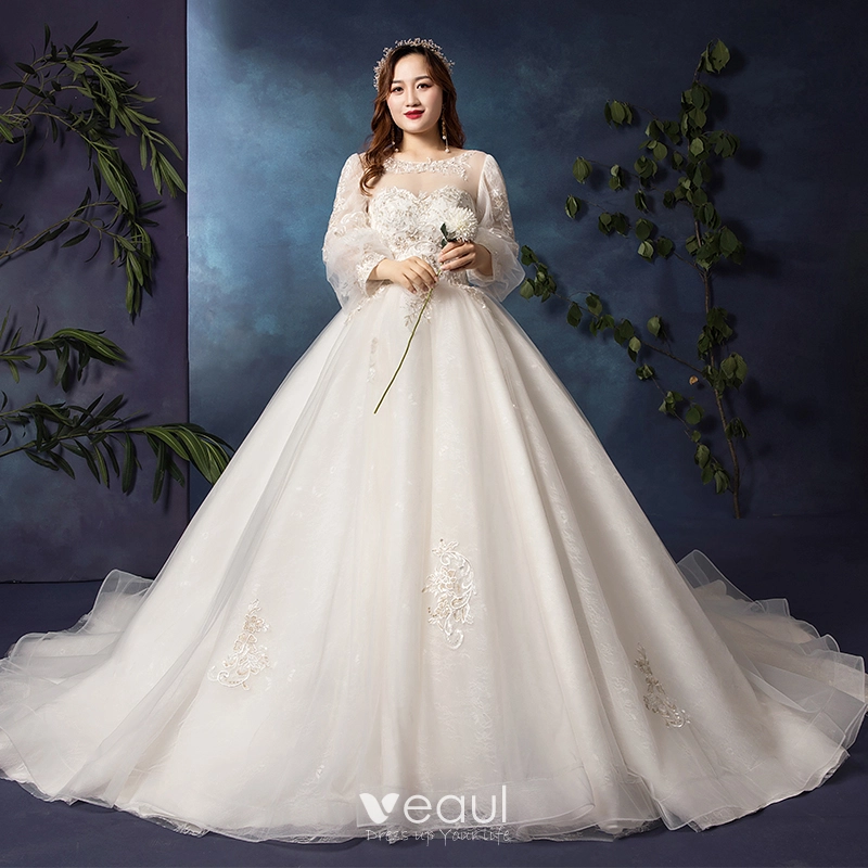 Moderne Mode Blanche Grande Taille Robe De Mariee 2019 Princesse Manches Longues U Cou Appliques Dos Nu Perlage Paillettes Chapel Train