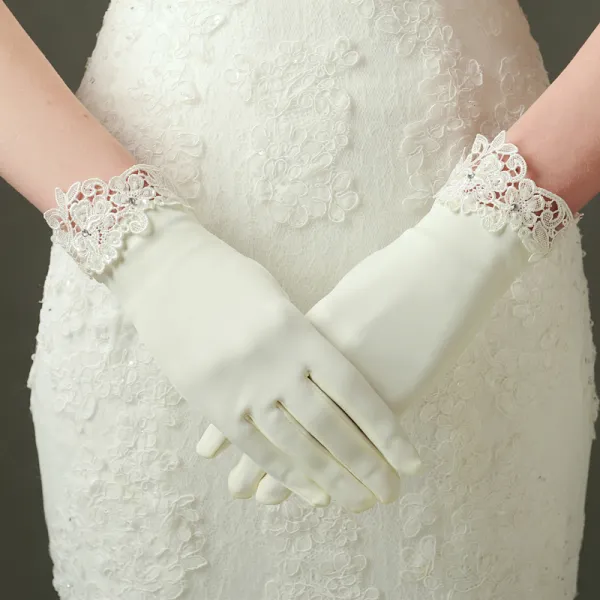 Chic / Beautiful Ivory Wedding 2018 Charmeuse Lace-up Beading Rhinestone Bridal Gloves