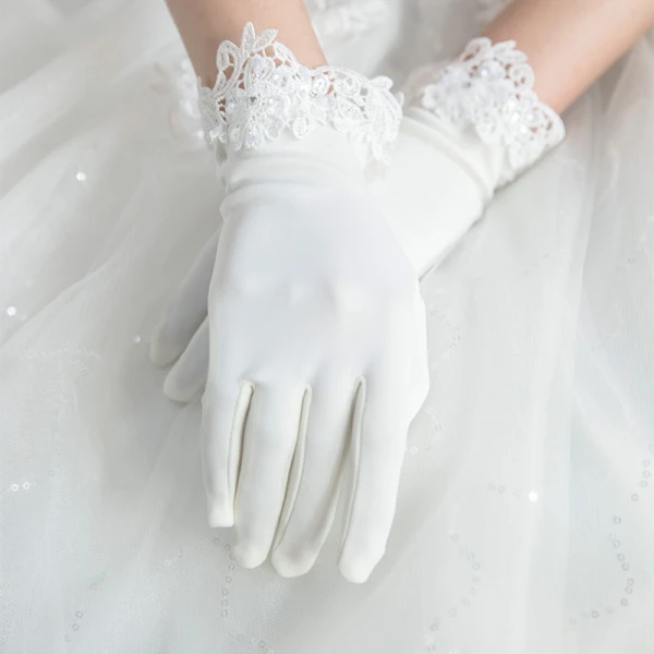 Chic / Beautiful Ivory Wedding 2018 Charmeuse Lace-up Beading Rhinestone Bridal Gloves