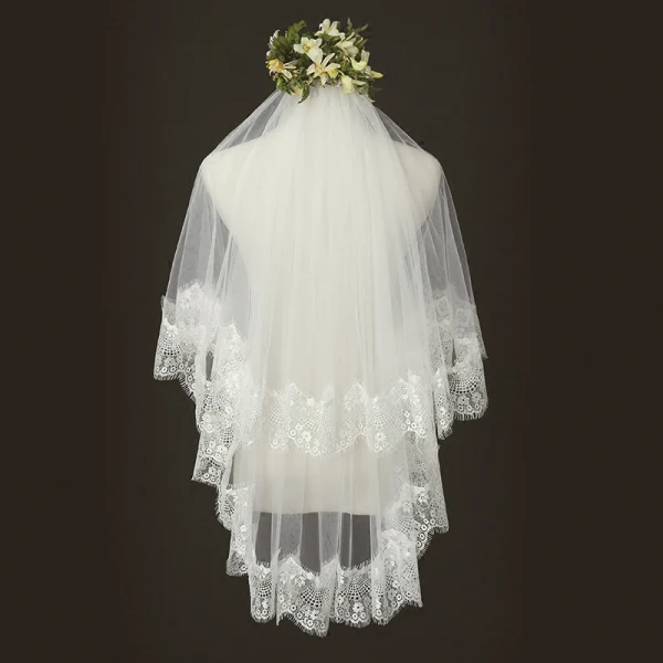 Chic / Beautiful White Wedding Tulle Lace Short 1.5 m Appliques Wedding Veils 2018