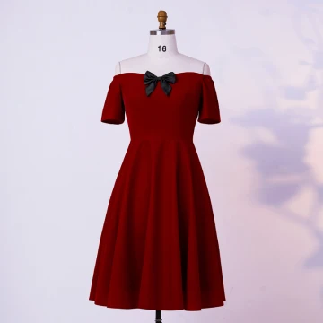 Classique Élégant Bordeaux De Retour Robe De Graduation 2020 Princesse Manches Courtes Fait Main De L 039 Épaule Courte Été Robe De Ceremonie
