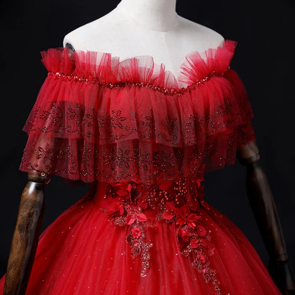 Chic / Beautiful Red Lace Flower Appliques Prom Dresses 2022 A-Line / Princess Off-The-Shoulder Beading Pearl Rhinestone Short Sleeve Backless Floor-Length / Long Formal Dresses
