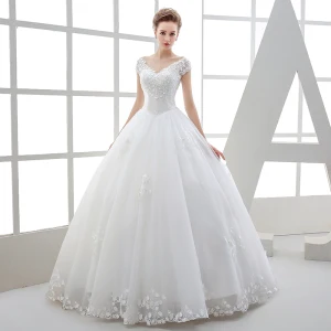 Classique Église Robe De Mariée 2017 Blanche Robe Boule Longue V Cou Sans Manches Dos Nu En Dentelle Perlage Paillettes Appliques