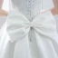 Chic / Belle Salle Robe De Mariée 2017 Longue Blanche Robe Boule V-Cou Sans Manches Dos Nu Faux Diamant Noeud Ceinture En Dentelle Appliques