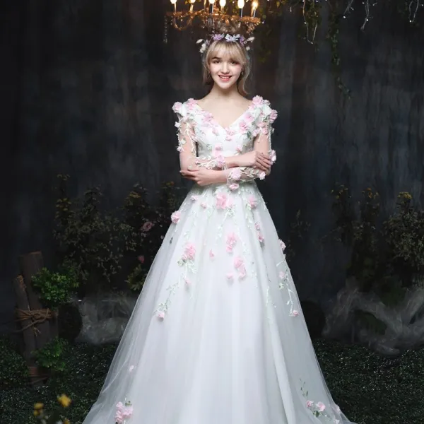 Amazing / Unique Outdoor / Garden Wedding Dresses 2017 Floor-Length / Long White A-Line / Princess V-Neck Long Sleeve Backless Lace Appliques Flower