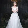 Amazing / Unique Outdoor / Garden Wedding Dresses 2017 Floor-Length / Long White A-Line / Princess V-Neck Long Sleeve Backless Lace Appliques Flower