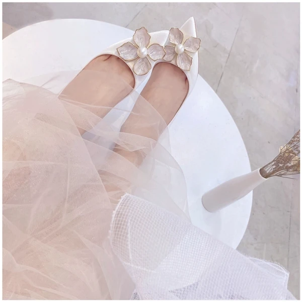 Elegante Ivory / Creme Abend Seide Satin Pumps 2021 Perle 8 cm Stilettos Spitzschuh Pumps Hochhackige