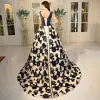 Chic / Beautiful Navy Blue Prom Dresses 2017 A-Line / Princess Lace V-Neck Appliques Backless Pearl Short Sleeve Formal Dresses