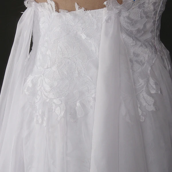 Klassisk Eleganta Vita Korta Bröllop 2018 Prinsessa V-Hals Snörning Appliqués Halterneck Stranden Bröllopsklänningar