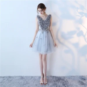 Moderne Mode 2017 Bleu D 039 Encre Robe De Graduation V Cou Dentelle Appliques Dos Nu Percé De Retour Princesse Robe De Fete