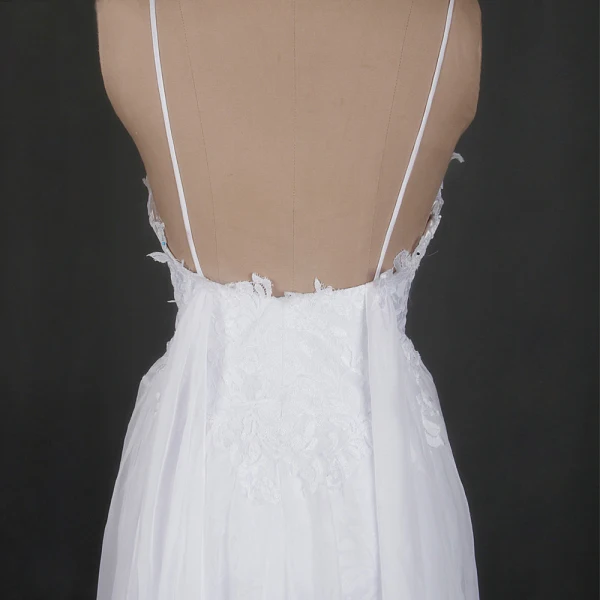 Klassisk Eleganta Vita Korta Bröllop 2018 Prinsessa V-Hals Snörning Appliqués Halterneck Stranden Bröllopsklänningar