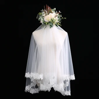 Chic Beautiful White Short Wedding Veils 1 5 M Chiffon Lace Wedding Accessories 2019