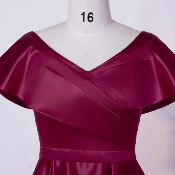 Simple Bordeaux Grande Taille Robe De Soirée 2020 Princesse V-Cou Longue Manches Courtes Bretelles croisées Fait main Couleur Unie Satin Soirée Robe De Ceremonie