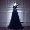Moda Azul Real Vestidos de noche 2017 A-Line / Princess Con Encaje Tul V-Cuello Sin Espalda Rebordear Noche Vestidos Formales