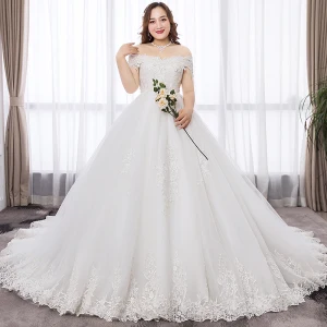 Simple Blanche Robe Boule Grande Taille Robe De Mariée 2019 Dentelle Appliques Dos Nu Brodé Bustier Chapel Train Mariage