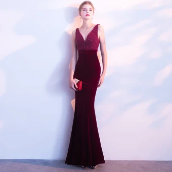 Amazing Unique Burgundy Evening Dresses 2018 Trumpet Mermaid V Neck Beading Appliques Backless Evening Party Formal Dresses